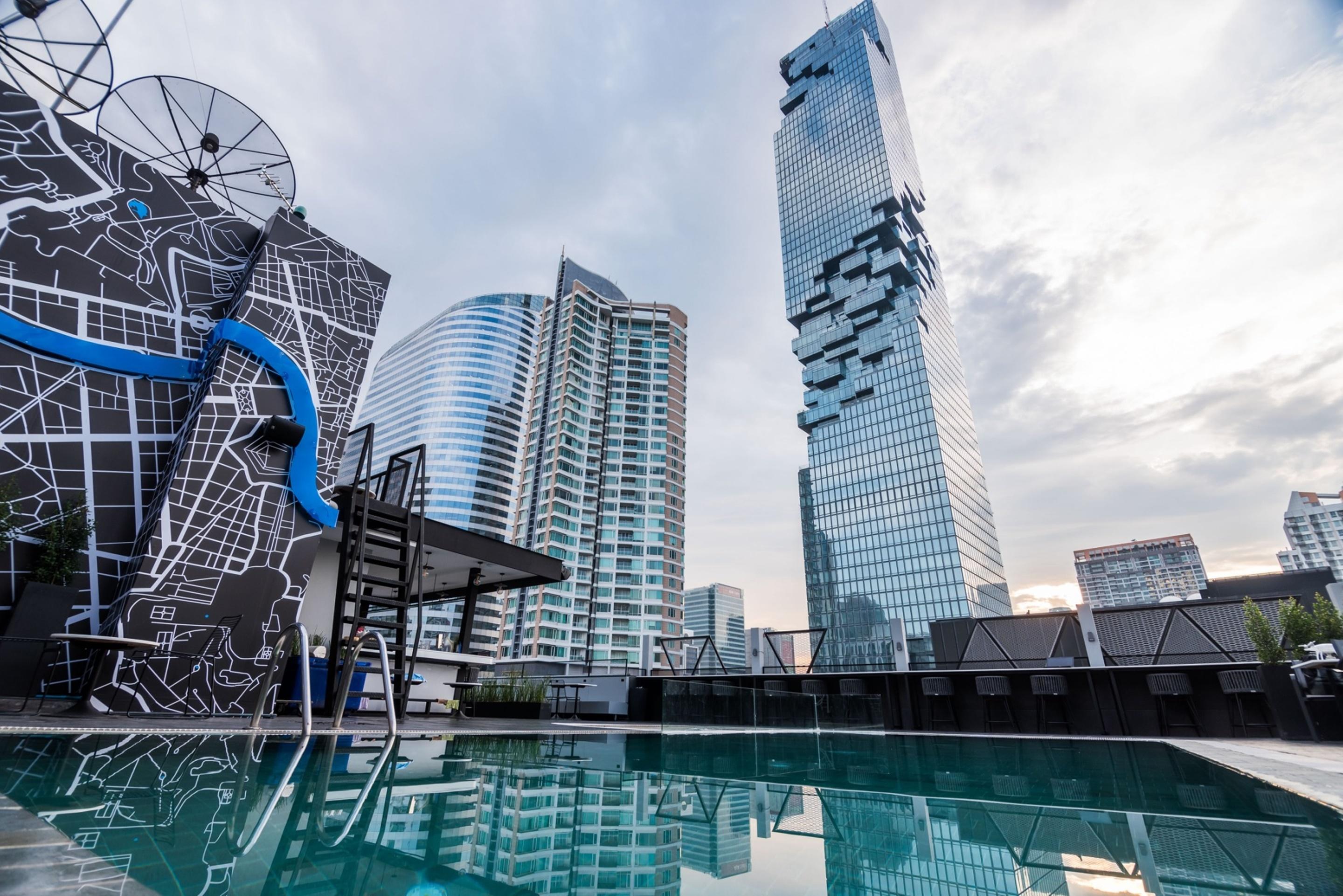Sora Hotel Silom Банкок Екстериор снимка